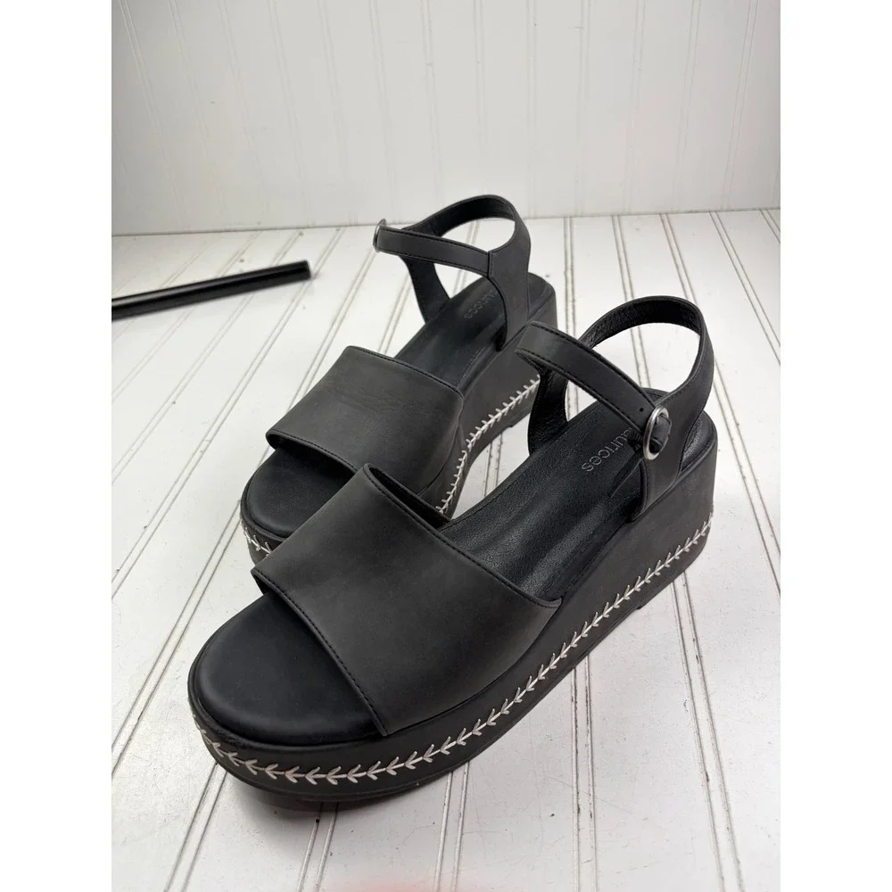 Maurices Vintage Y2K SuperCush Erin Whipstitch Wedges Women's Size 9